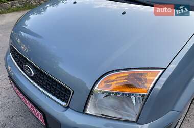 Хэтчбек Ford Fusion 2009 в 