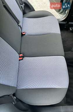 Хэтчбек Ford Fusion 2009 в 