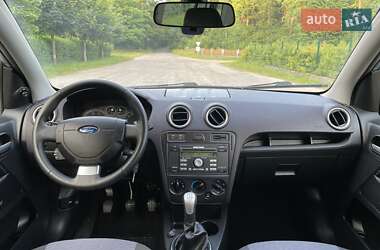 Хэтчбек Ford Fusion 2009 в 