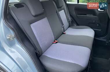 Хэтчбек Ford Fusion 2009 в 