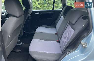 Хэтчбек Ford Fusion 2009 в 