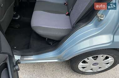 Хэтчбек Ford Fusion 2009 в 