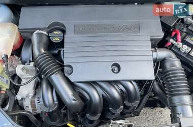 Хэтчбек Ford Fusion 2009 в 