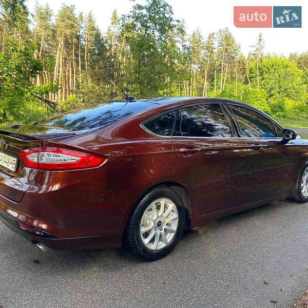 Седан Ford Fusion 2015 в Ивано-Франковске