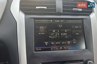 Седан Ford Fusion 2015 в 