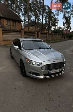 Седан Ford Fusion 2013 в 