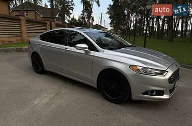 Седан Ford Fusion 2013 в 