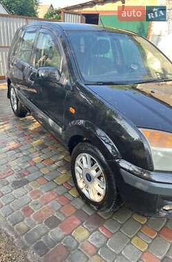 Хэтчбек Ford Fusion 2006 в 