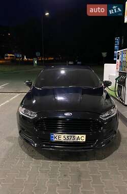 Седан Ford Fusion 2013 в 