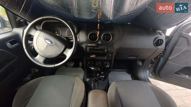 Хэтчбек Ford Fusion 2004 в Виннице