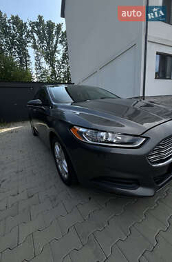 Седан Ford Fusion 2016 в Черновцах
