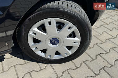 Хэтчбек Ford Fusion 2006 в 