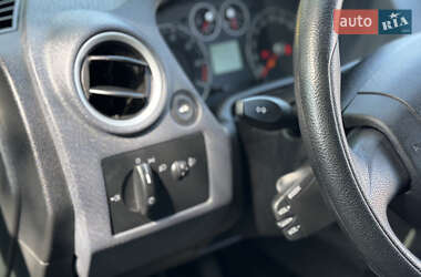 Хэтчбек Ford Fusion 2006 в 