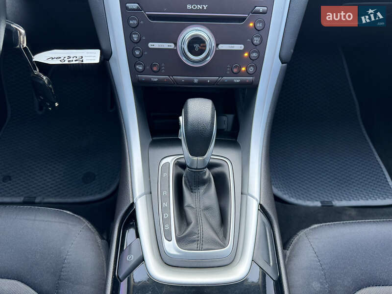 Седан Ford Fusion 2015 в Киеве фото 6 Седан Ford Fusion 2015 в Киеве