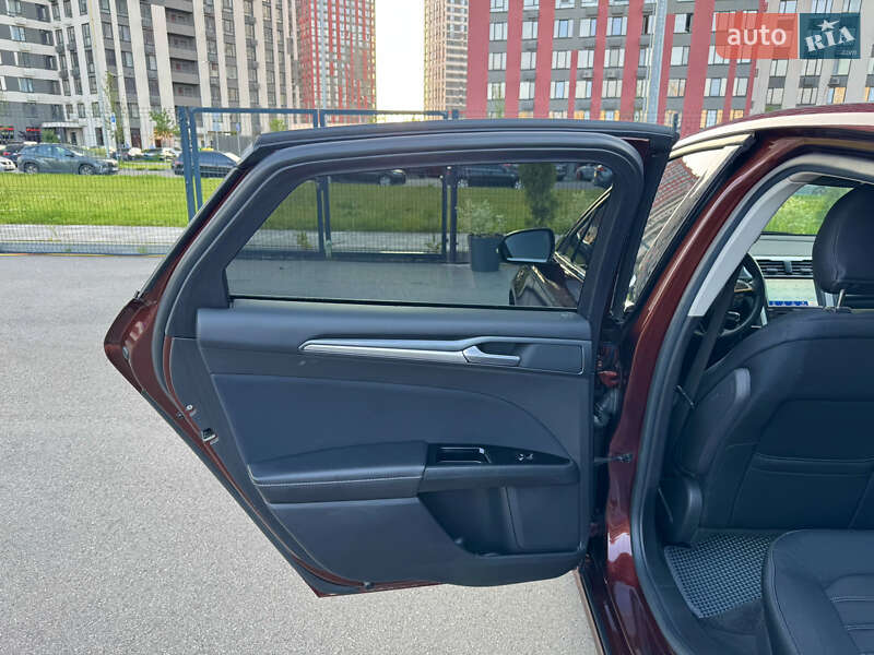 Седан Ford Fusion 2015 в Киеве фото 13 Седан Ford Fusion 2015 в Киеве