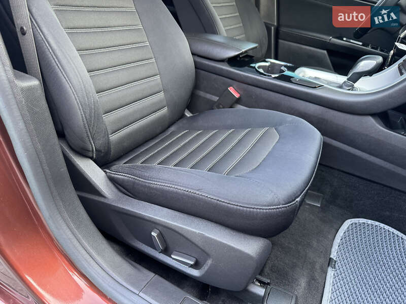 Седан Ford Fusion 2015 в Киеве фото 17 Седан Ford Fusion 2015 в Киеве
