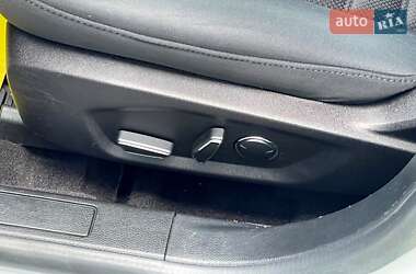 Седан Ford Fusion 2018 в 