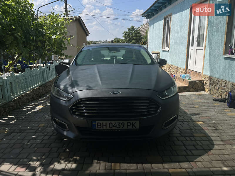 Седан Ford Fusion 2015 в Одессе