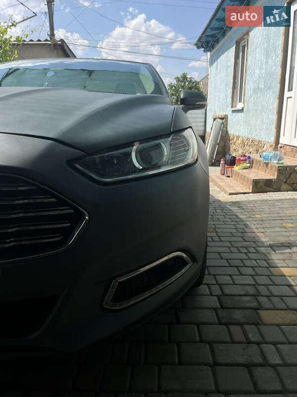 Седан Ford Fusion 2015 в Одессе