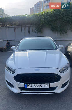 Седан Ford Fusion 2015 в Києві