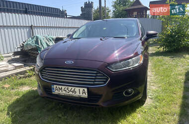Седан Ford Fusion 2012 в 