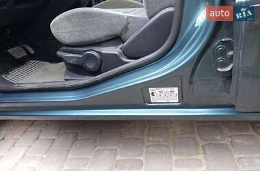 Хэтчбек Ford Fusion 2004 в 