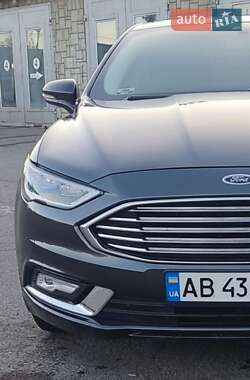 Седан Ford Fusion 2017 в Золочеві