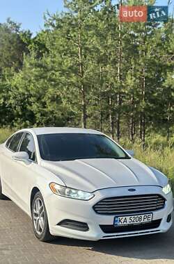 Седан Ford Fusion 2013 в 