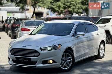 Седан Ford Fusion 2013 в 