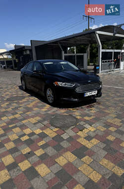 Седан Ford Fusion 2013 в 