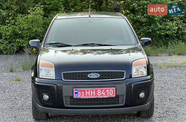 Хэтчбек Ford Fusion 2009 в 