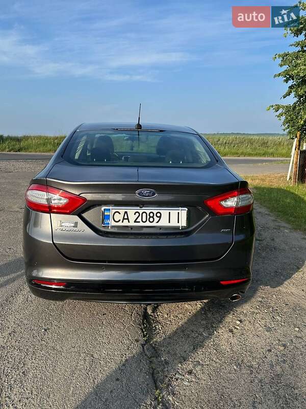 Седан Ford Fusion 2015 в Лысянке