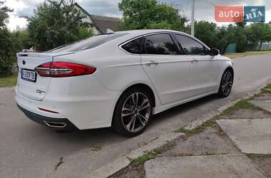 Седан Ford Fusion 2019 в 