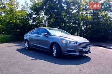 Седан Ford Fusion 2012 в 