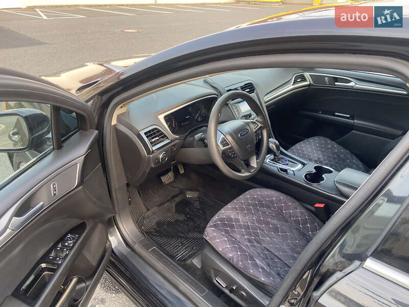 Седан Ford Fusion 2013 в Полтаве