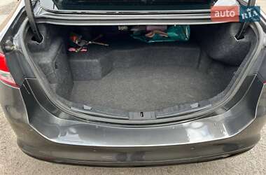 Седан Ford Fusion 2018 в 