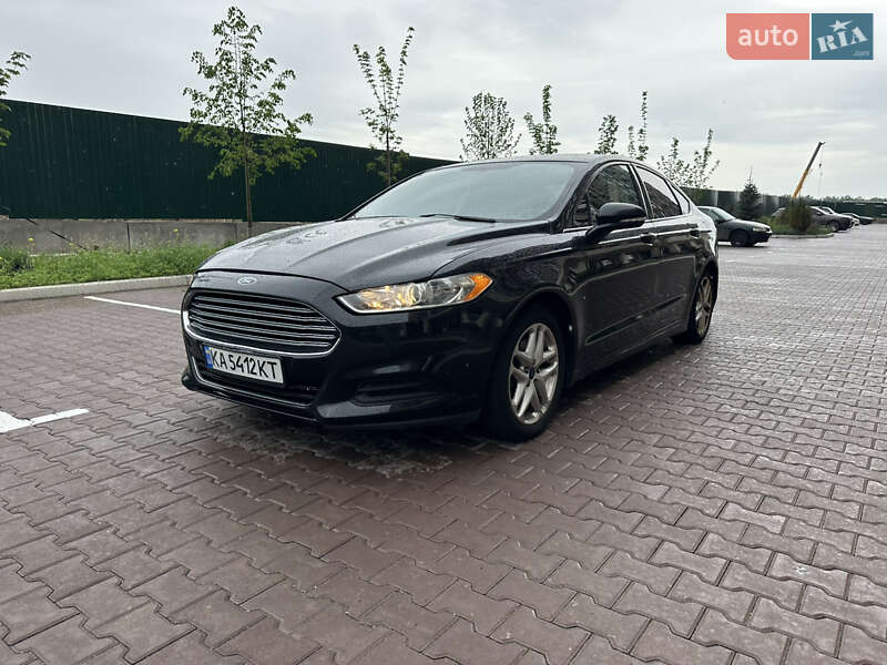 Седан Ford Fusion 2015 в Киеве