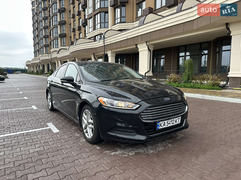 Седан Ford Fusion 2015 в Киеве