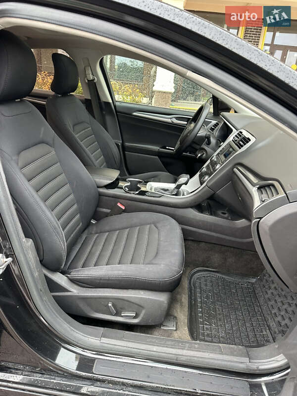 Седан Ford Fusion 2015 в Киеве