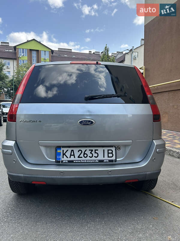 Хэтчбек Ford Fusion 2005 в Киеве