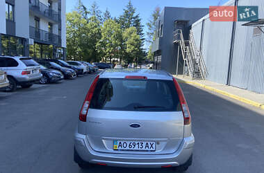 Хэтчбек Ford Fusion 2010 в 
