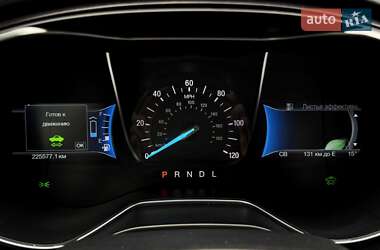 Седан Ford Fusion 2017 в 