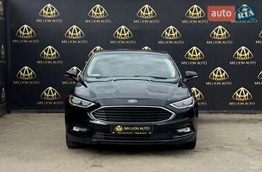 Седан Ford Fusion 2017 в 