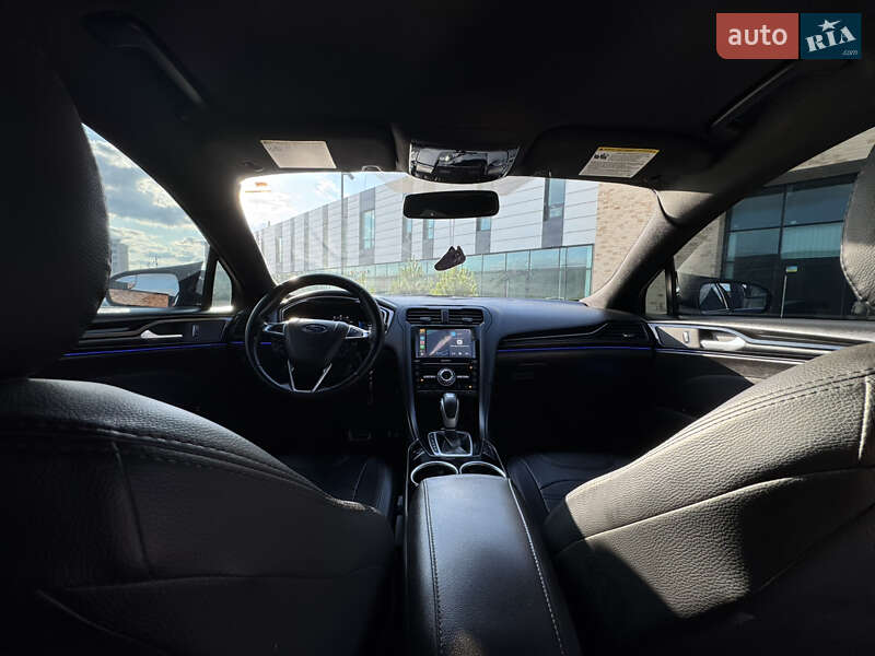 Седан Ford Fusion 2015 в Хмельницькому