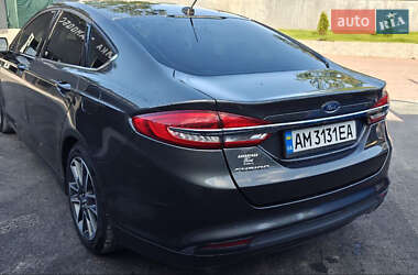 Седан Ford Fusion 2017 в 