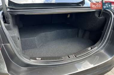 Седан Ford Fusion 2015 в 