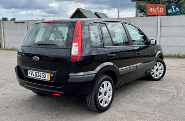 Хэтчбек Ford Fusion 2006 в 