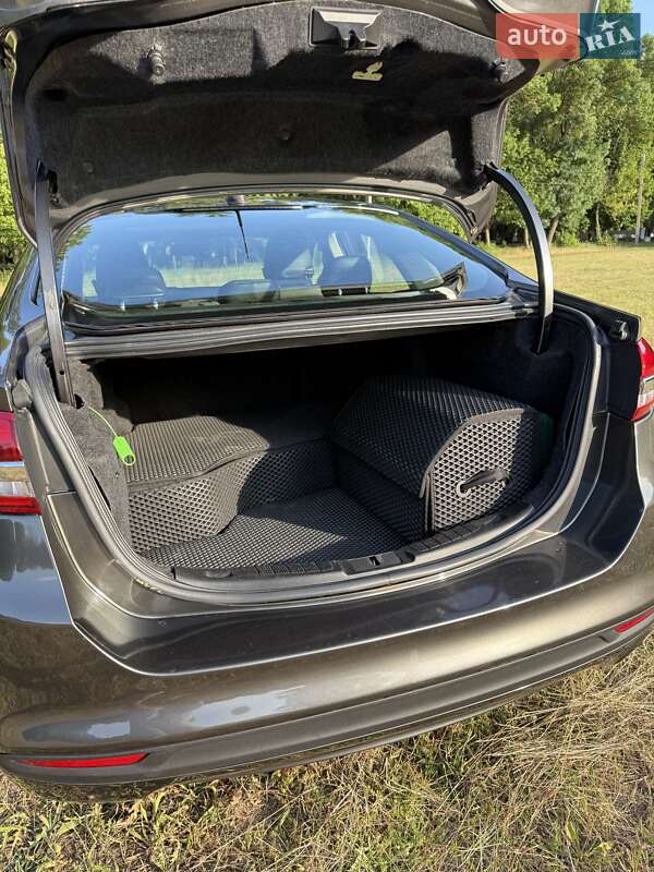 Седан Ford Fusion 2018 в Одесі