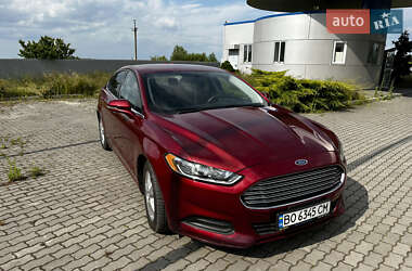 Седан Ford Fusion 2015 в 