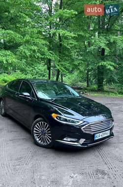 Седан Ford Fusion 2017 в 